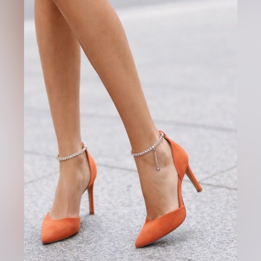 NWOT-Elegant Orange Women's Heels